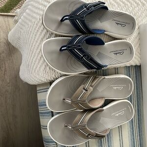 Sandals-Clarke Cloudsteppers; size 8; only worn a couple of times; like new